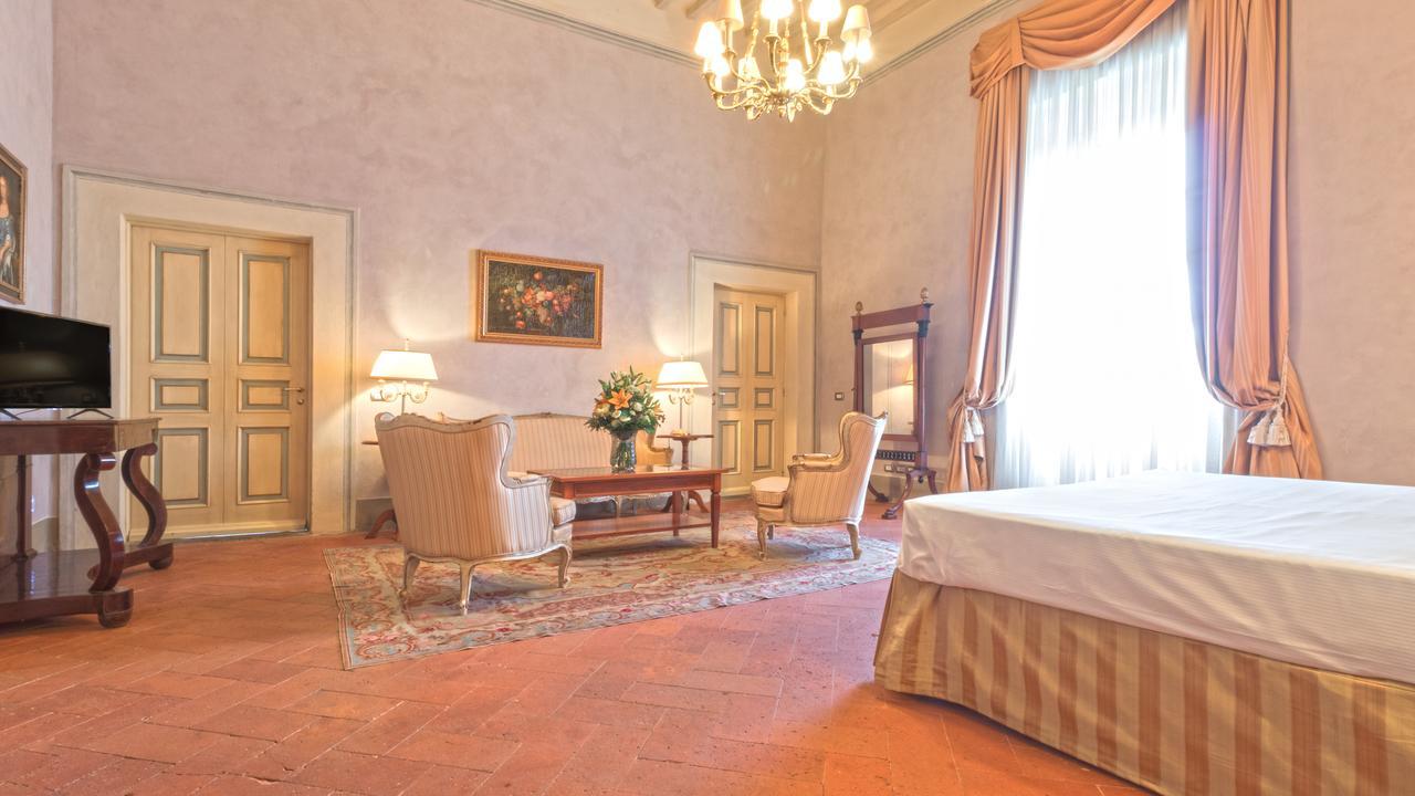 Badia Di Campoleone Villa Arezzo Oda fotoğraf