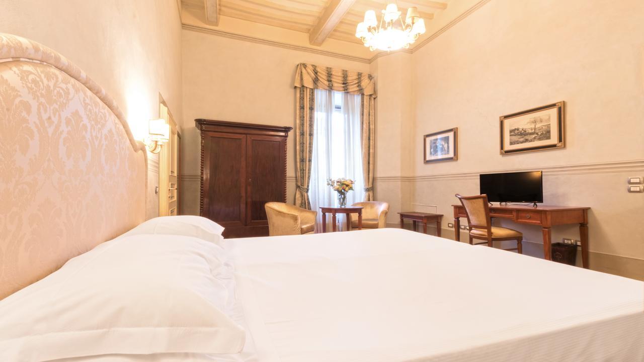 Badia Di Campoleone Villa Arezzo Oda fotoğraf